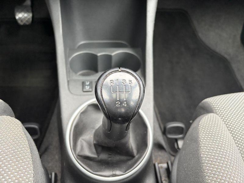 Škoda Roomster (2008) 1.6 16V po servisu - fotka 14 z 24