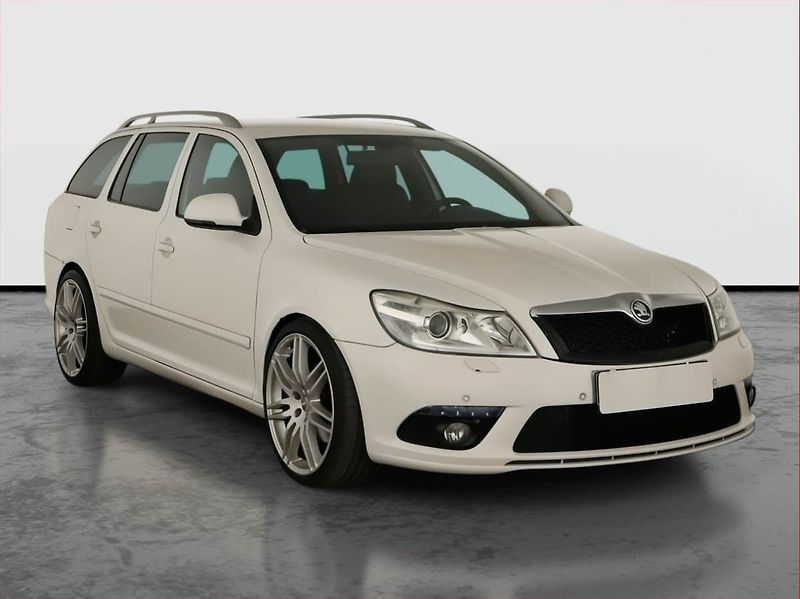 Škoda Octavia (2011) RS 2.0 TSI, Xenony, Tempomat - fotografie inzerátu