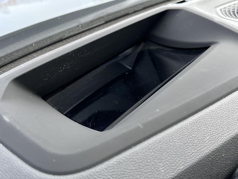 BMW Řada 3 320d xDrive M-Sport Touring - fotka 27 z 33