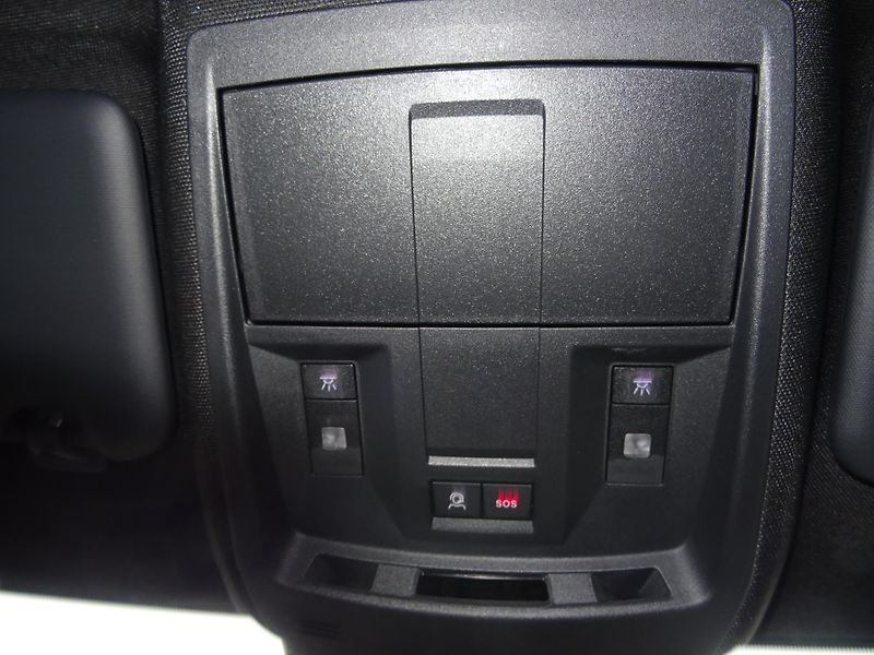 Peugeot 5008 (2026) GT Hybrid 145k e-DCS6 - fotka 55 z 56