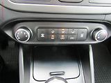 Kia Carens (2017) 1.6i, ČR, servis.kniha, AC - náhled 18