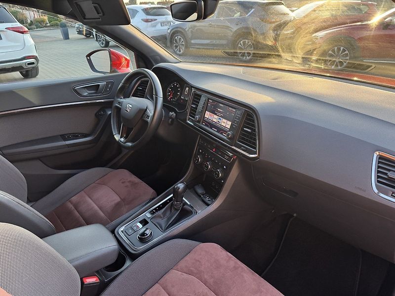 Seat Ateca (2016) 1.4TSi DSG LED Navi Kamera - fotka 14 z 48