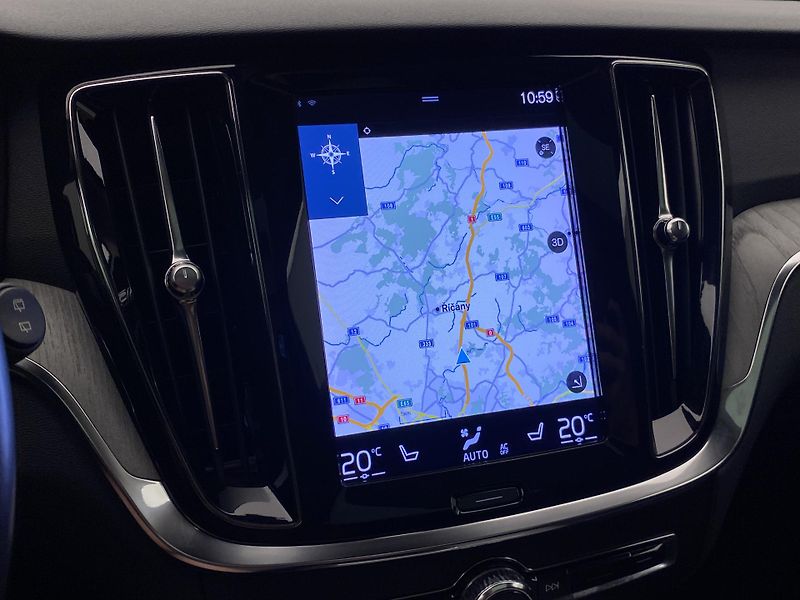 Volvo V60 CC B5 AWD MOMENTUM AUT - fotka 45 z 53