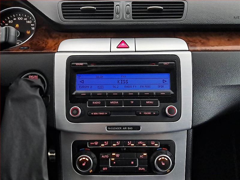 Volkswagen Passat CC (2009) 1.8 TSI, Tempomat - fotka 12 z 21