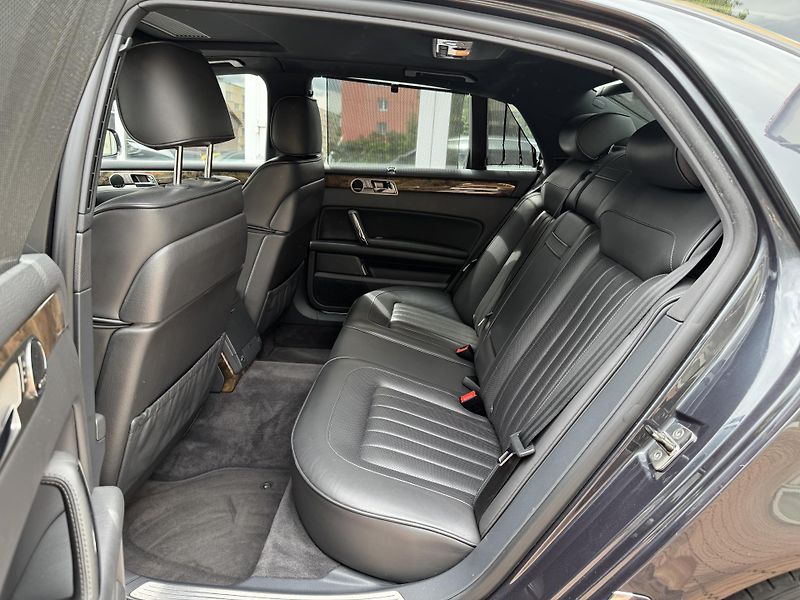 Volkswagen Phaeton (2011) 3.0TDI 176kW - fotka 14 z 22