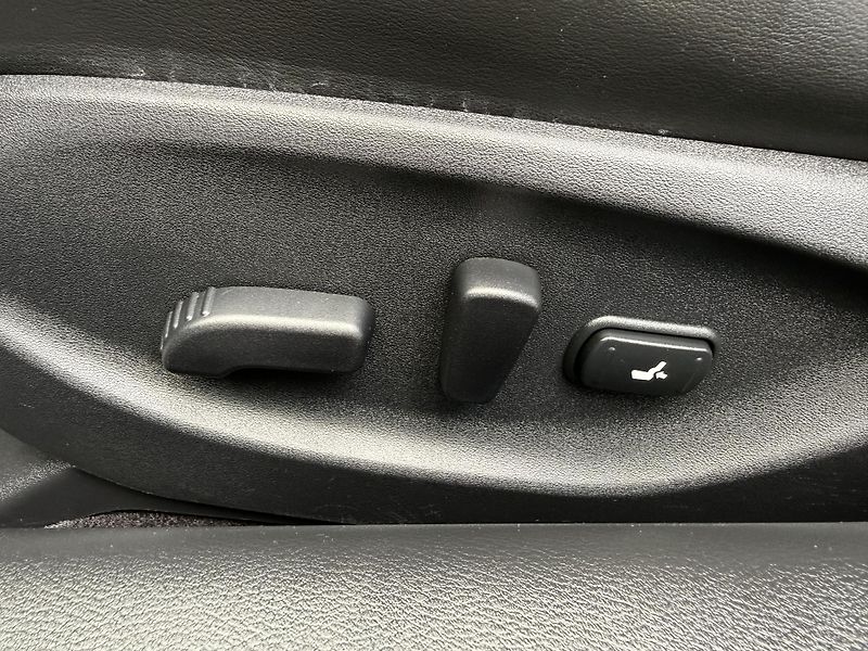 Infiniti Q50 2,2 Diesel 125kW REZERVACE - fotka 18 z 45