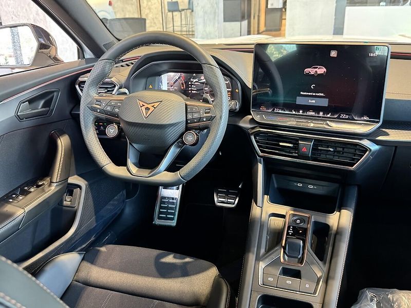 Cupra Formentor 1.5eTSI 110kW DSG - fotka 4 z 10