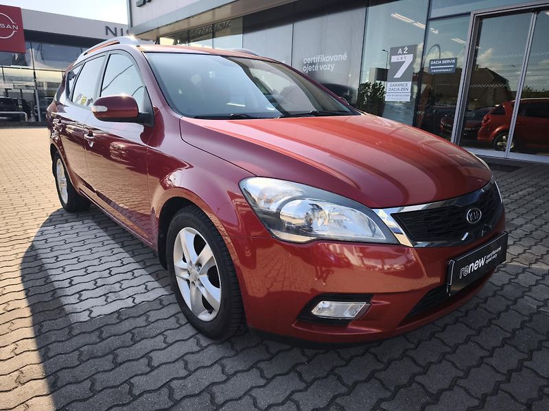 Kia Ceed 2011 ČR 1.6 CRDi 85kW  - fotka 2 z 33