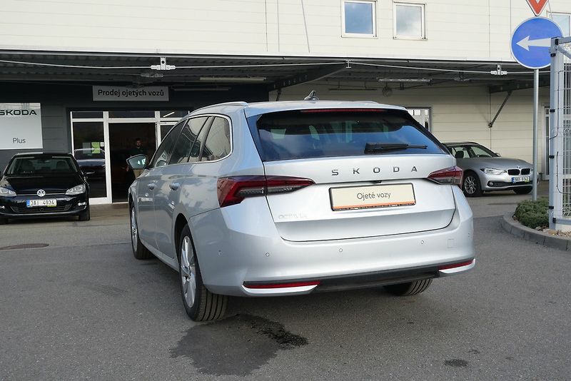 Škoda Octavia - fotka 2 z 6
