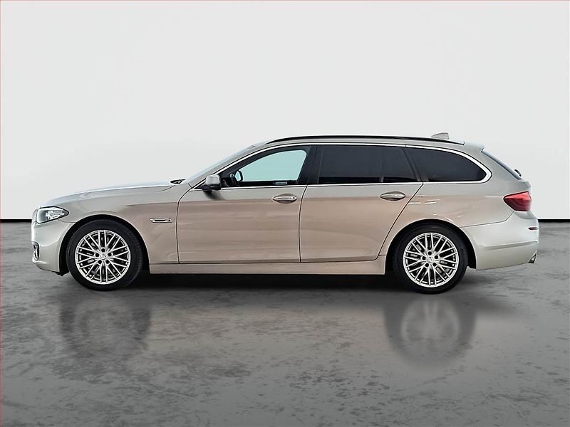BMW Řada 5 (2015) 535i, Kůže, Navi, Bi-Xenony - fotka 3 z 22