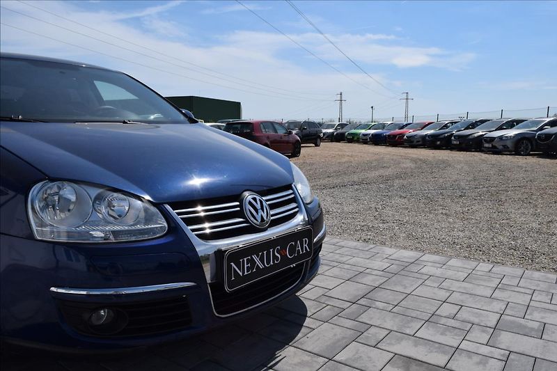 Volkswagen Jetta 1,9 TDI 77KW NOVÁ STK ALU - fotka 13 z 43