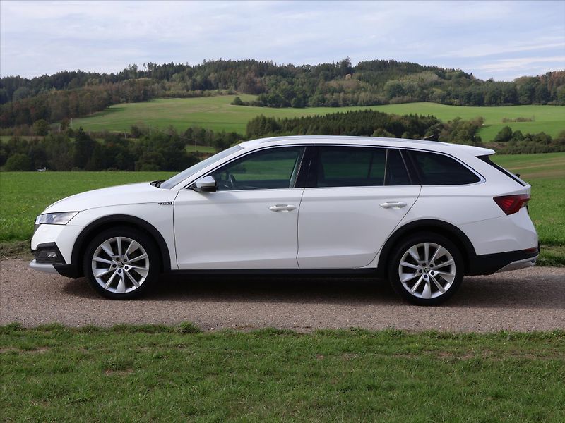 Škoda Octavia 2,0 TDI 147kW DSG CZ Scout DPH - fotka 4 z 44