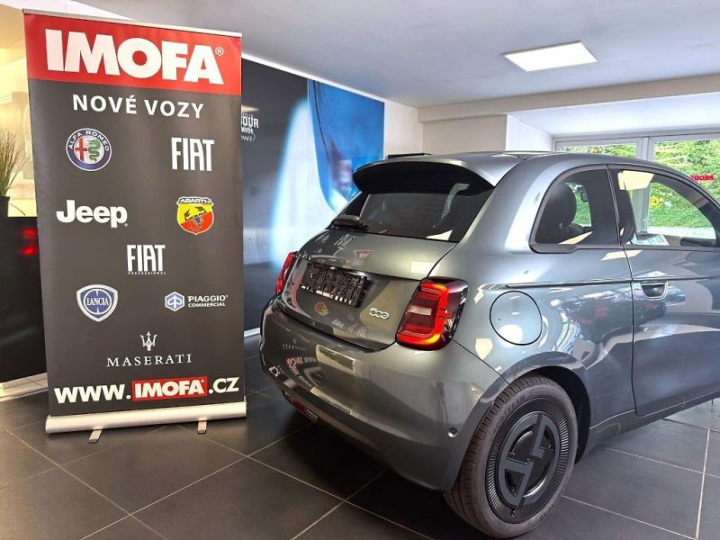 Fiat 500e (2026) BEV Giorgio Armani 320km 42 kW - fotka 5 z 22