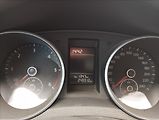 Volkswagen Golf 1,6 TDi 77KW - náhled 11