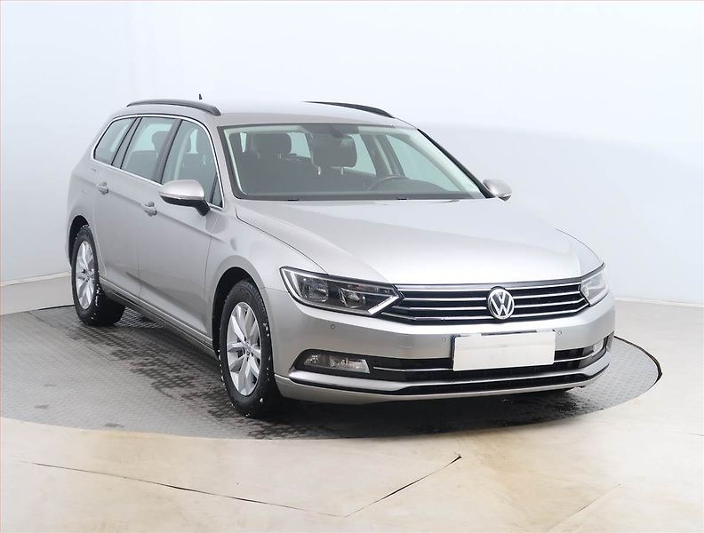Volkswagen Passat (2016) 1.6 TDI, Serv.kniha, Navi - fotografie inzerátu