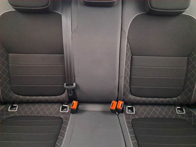 Škoda Fabia (2021) Ambition 1.0 TSI, Serv.kniha - fotka 10 z 16