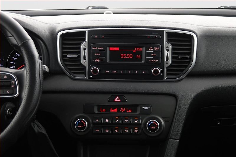 Kia Sportage (2018) 1.6 GDI, ČR,1.maj, Serv.kniha - fotka 12 z 17