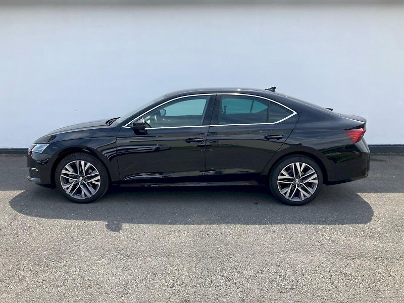 Škoda Octavia (2024) TOP SELEC TD 110/2.0 A7F - fotka 3 z 32