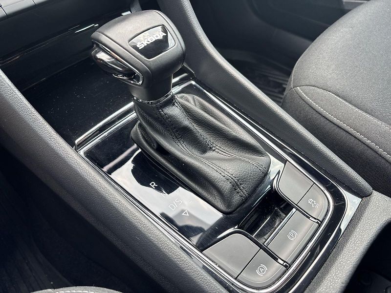 Škoda Karoq (2024) 1.5 TSI DSG Fresh - fotka 14 z 32