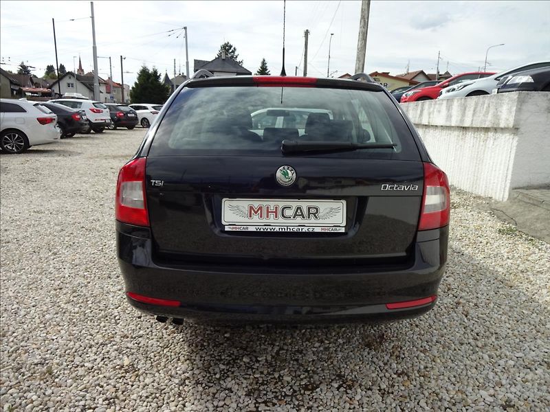 Škoda Octavia II 1,4 TSI 90kW GO MOTORU - fotka 6 z 50