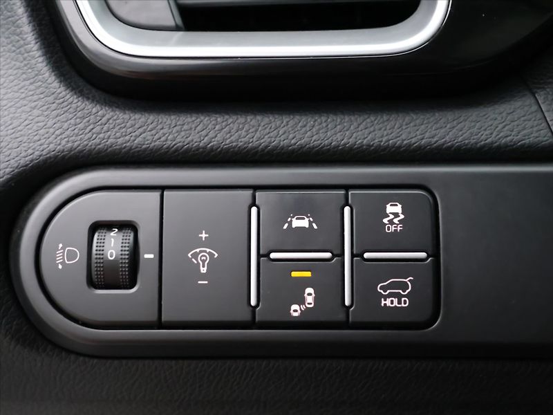Kia Ceed GT 1,6 T-GDI 150kW DCT CZ - fotka 17 z 34
