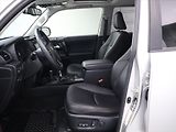 Toyota 4Runner 4,0 L V6 202kW 4WD AUT LED - náhled 11