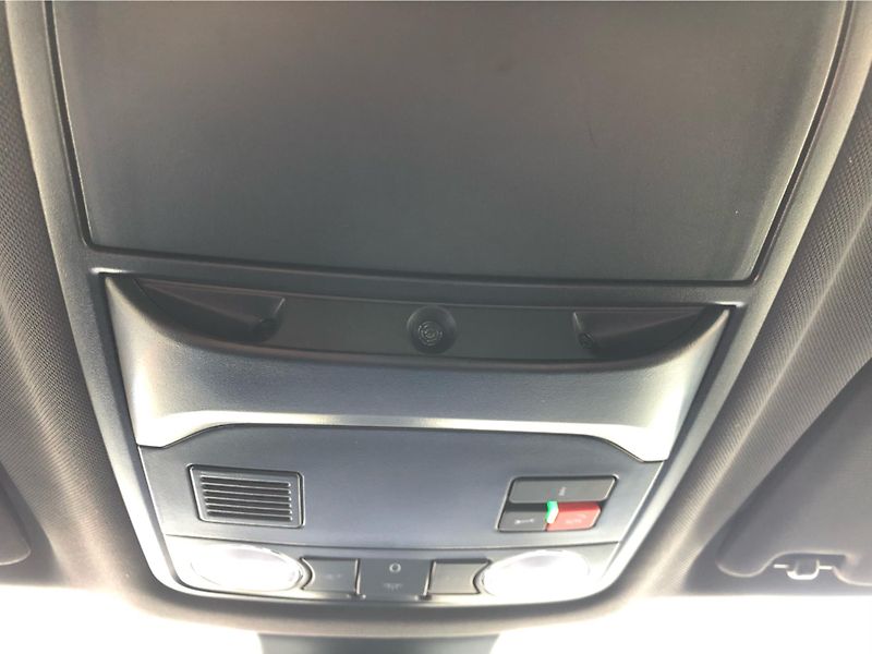 Škoda Karoq Sportline 1.5 TSI DSG - fotka 25 z 30