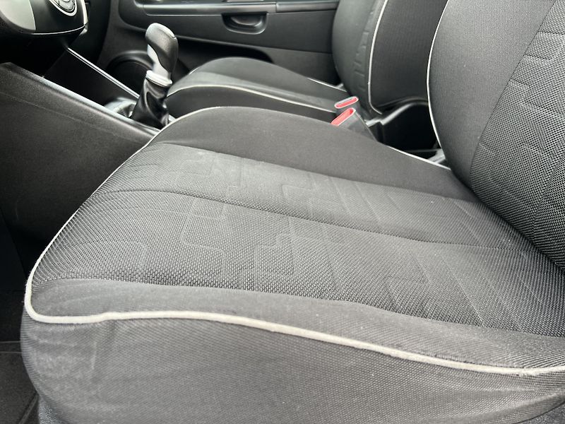 Kia Venga 1.4CVVT 66kw  KLIMA PANORAMA - fotka 11 z 38