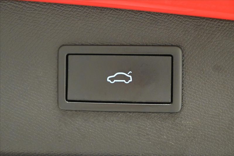 Seat Leon 1,4 FR TSI 150 kW e-Hybrid Zár - fotka 26 z 30