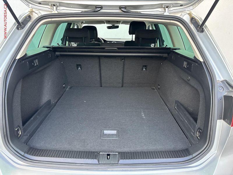 Volkswagen Passat (2018) 1.6 TDi, Comfortline, navi, - fotka 7 z 18