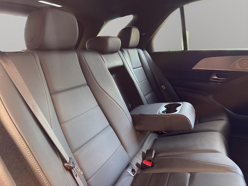 Mercedes-Benz GLE (2025) 350 de 4MATIC - fotka 20 z 21