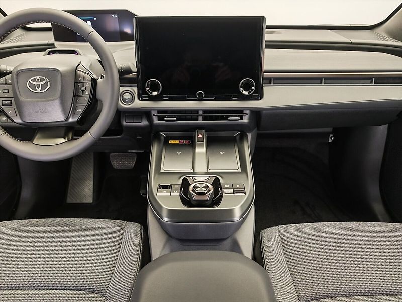 Toyota bZ4X Touring 4x4 Style - fotka 12 z 43