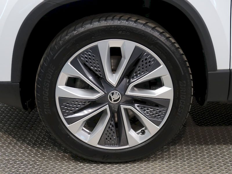 Škoda Karoq (2023) STYLE 1.5TSI 110KW DSG NAVI - fotka 12 z 41