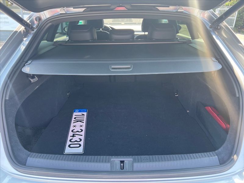 Volkswagen Arteon 2,0 TDI 110 R-Line AT - fotka 6 z 11