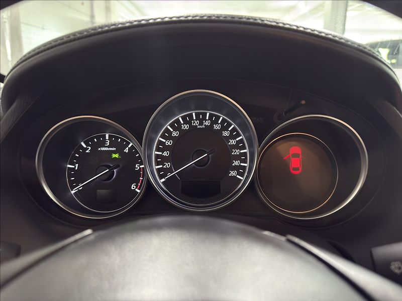 Mazda 6 2,2   D 1.MAJITEL 1.ROK ZÁRUKA - fotka 11 z 42