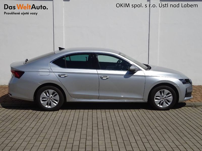 Škoda Octavia (2024) 1.5TSi/110kW DSG M-HEV SELECTI - fotka 20 z 29