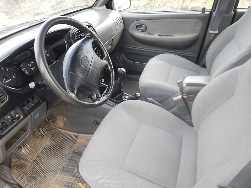 Kia Sportage 2.0 i, 4x4, TAŽNÉ - fotka 9 z 13