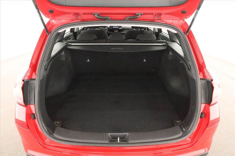 Hyundai i30 (2017) 1.0 T-GDI, Tempomat - fotka 12 z 13