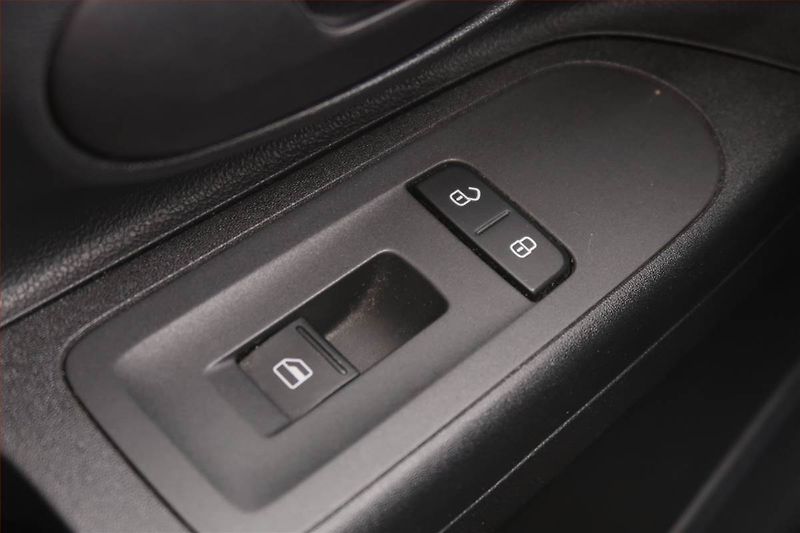 Škoda Citigo (2014) Ambition 1.0 MPI - fotka 12 z 12