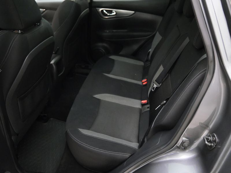 Nissan Qashqai - fotka 23 z 25