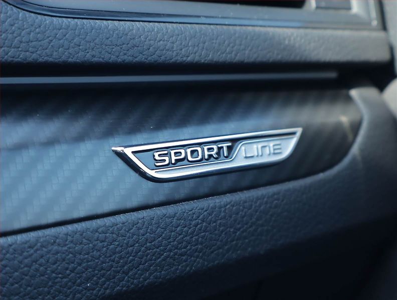 Škoda Superb (2023) Sportline 1.5 TSI - fotka 21 z 28