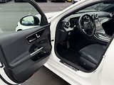 Mercedes-Benz Třídy C 220 d 4MATIC - náhled 22