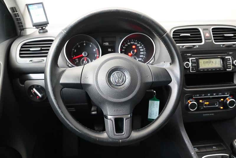 Volkswagen Golf - fotka 2 z 26