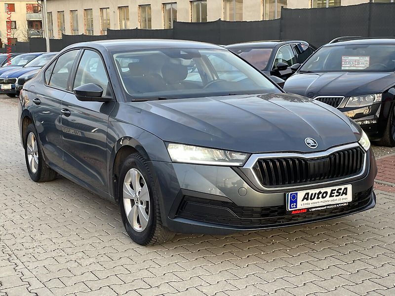 Škoda Octavia (2021) 2.0 TDi, ČR, Active, LED - fotografie inzerátu