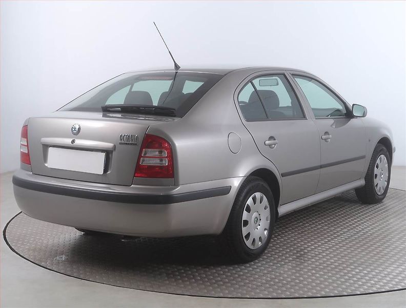 Škoda Octavia (2008) 1.4 16V, Serv.kniha - fotka 5 z 14
