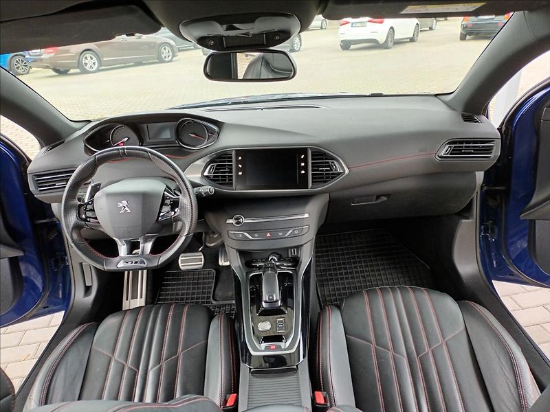 Peugeot 308 2,0 HDI,GT,130KW,ČR,SERVIS,NAV - fotka 10 z 50