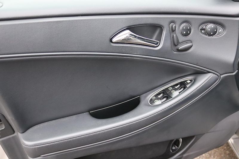 Mercedes-Benz CLS CLS 350 200kW - fotka 19 z 50