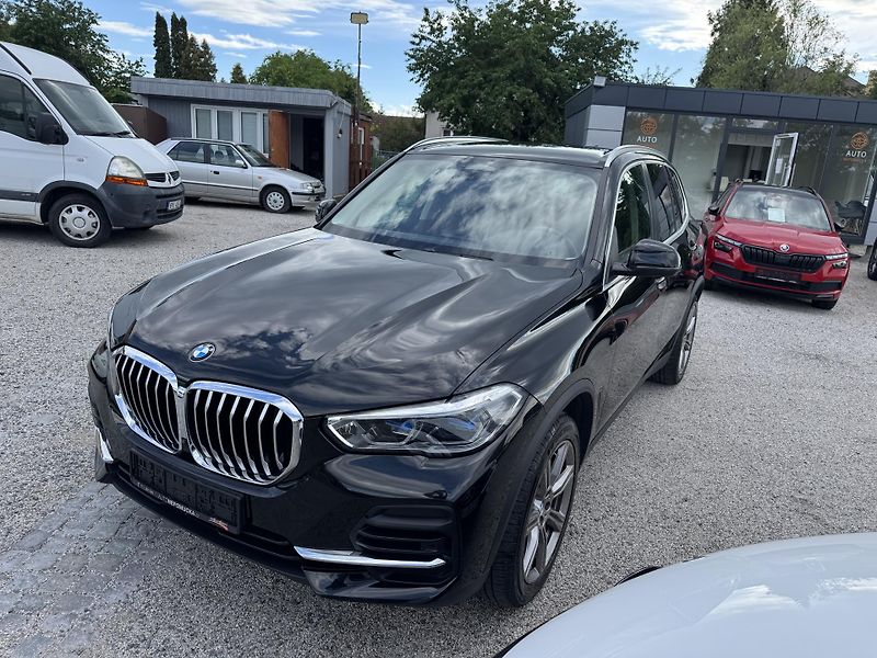 BMW X5 (2022)  xDrive40d 250 KW  - fotka 4 z 21