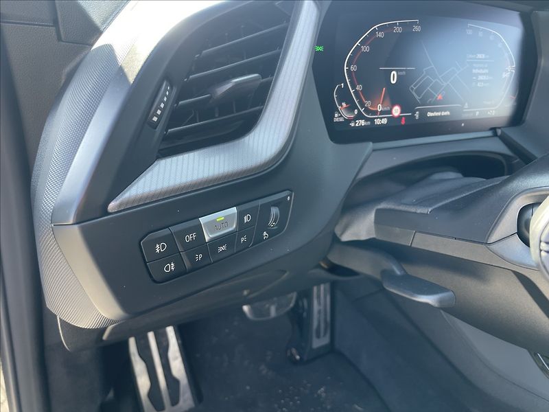 BMW Řada 2 2,0 Grand Coupe 140kw Mpaket A - fotka 15 z 33