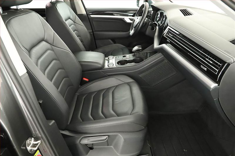 Volkswagen Touareg (2020) 3.0 TDI - fotka 17 z 18